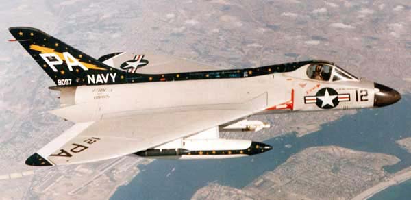 Палубный истребитель Douglas F4D Skyray / F-6 Skyray