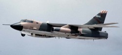 Тактический бомбардировщик Douglas B-66 Destroyer